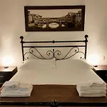 Nice & Roomy Apartment Behind The Uffizi Museum