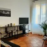 Nice & Roomy Apartment Behind The Uffizi Museum