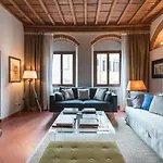 Hearth Of Florence In Great Location