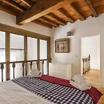 Santa Maria Novella Bright And Modern Apartment - Hosted By Sweetstay