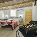 Geppi\'S Apartments