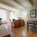 Oriuolo Apartment By Mamo Florence