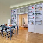 Oriuolo Apartment By Mamo Florence