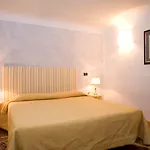 Palazzo Gamba Apartments Al Duomo