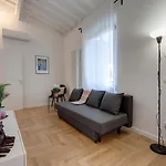 Guya Apartment By Mamo Florence