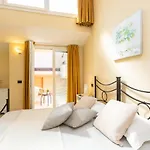 Palazzo Ghibellina 3 By Rental In Florence