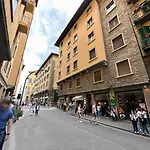 Myflorenceholiday Gold Bridge