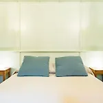 Central And Cosy Pied-A-Terre W/ Free Parking