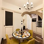 Pitti Elegant Suite