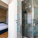Leovinci Rooms