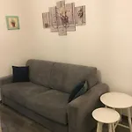 Lorenzo Apartment