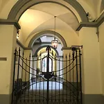 Residenza D\'Epoca Al Numero 8