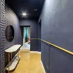 Residenza D\'Epoca White Room