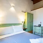Bouquet- Silent room on City center