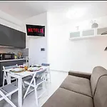 La Suite Di Tommy Con Parcheggio Privato