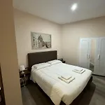 El Roy Garden Rooms