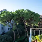 Camera Matrimoniale Con Bagno Privato-Appartamento Condiviso Con Host-Casa Enea