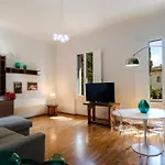 Af51 Florence Apartment