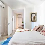 Dome House, Florence