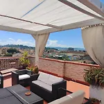 Panoramic Luxury Little Penthouse