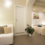 Santa Maria Novella Modern Apartment