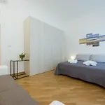 Canacci Stylish 2 Bedroom