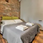 Stone Walls Deluxe