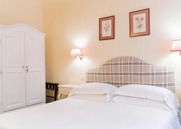 Casa Uffizi XIII Century Tower House Boutique Hotel