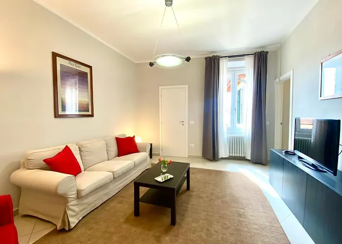 Gioberti Bright 3 bedroom apartment