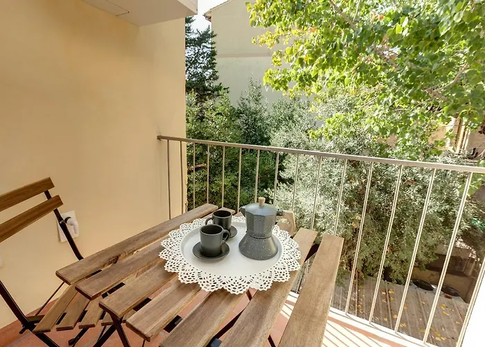 Guya Apartment By Mamo Florence