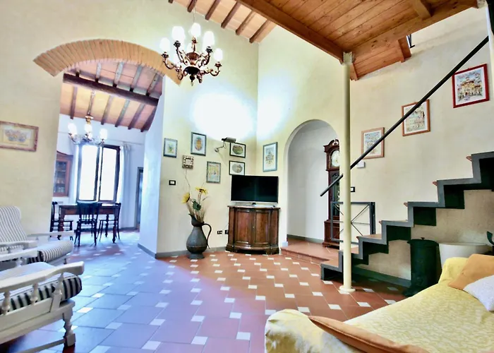 Typical Apartment In The Historic Centre