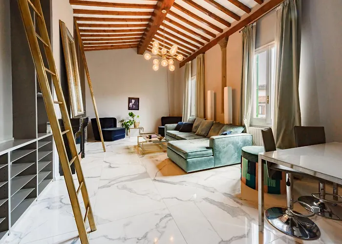 Regina House By Mmega