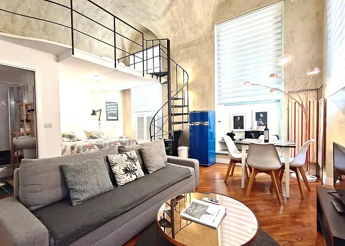 Loft Deluxe Dante House