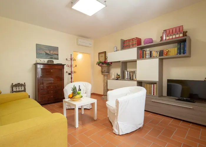 Macci Place