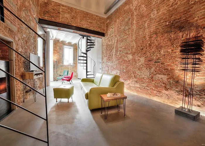Stone Walls Deluxe