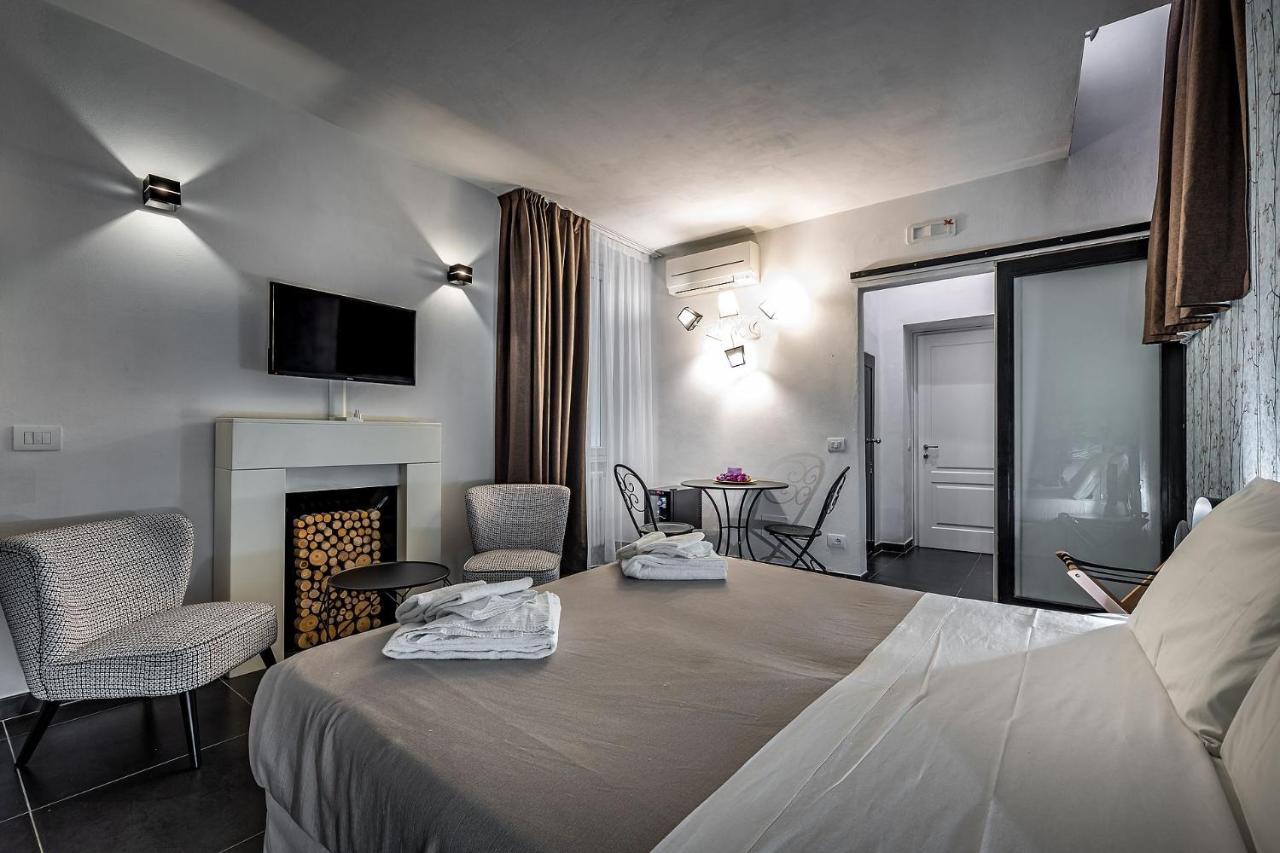 Bed & Breakfast Residenza D'epoca Al Numero 8 Florence