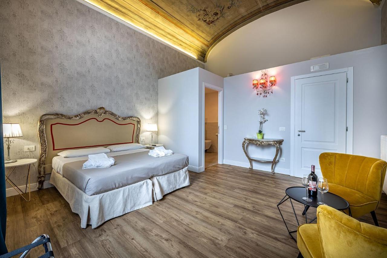 Residenza D'epoca Al Numero 8 Florence