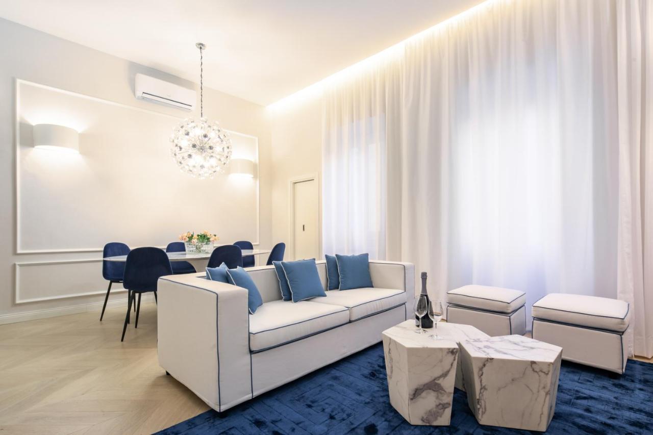 Luxury Blue Duomo By Mmega Apartment