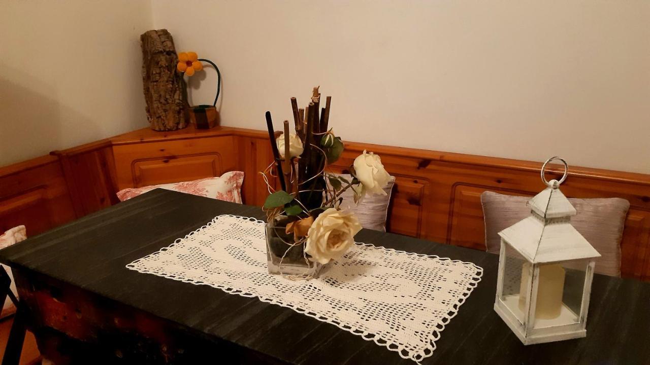 La Vecchia *