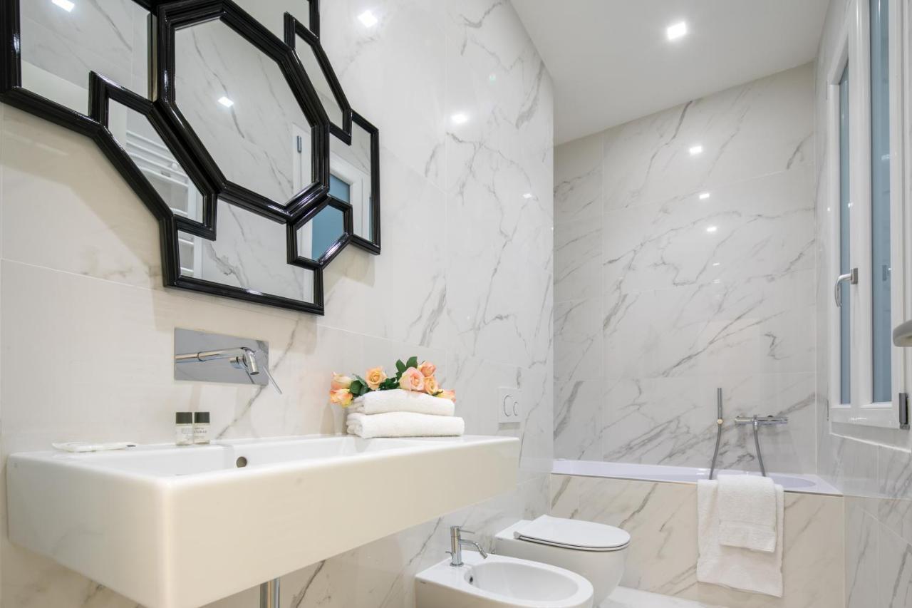 Apartment Luxury Blue Duomo By Mmega