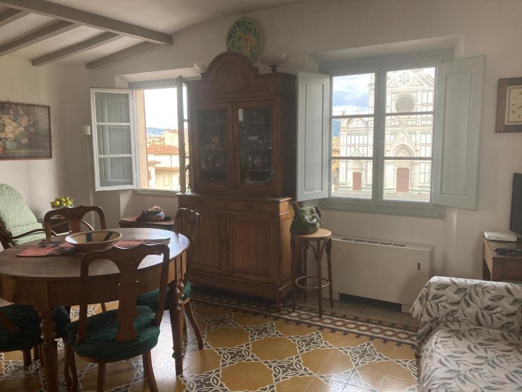 Apartment Attico In Piazza Santa Croce Florence