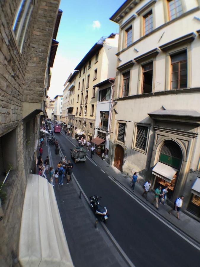 4 Bedrooms - Ponte Vecchio Florence
