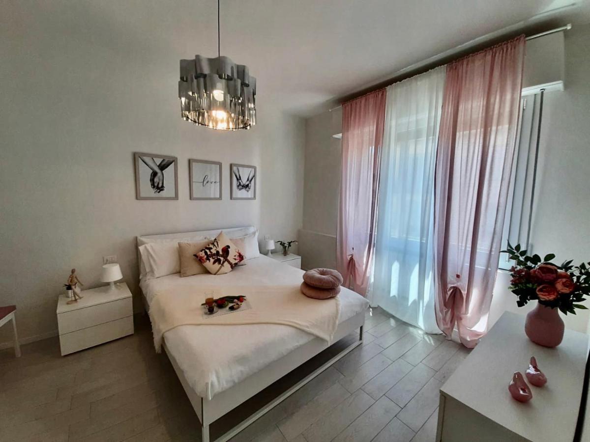 Apartment Locchi Suite_ Careggi/meyer/tramvia A Due Passi! *