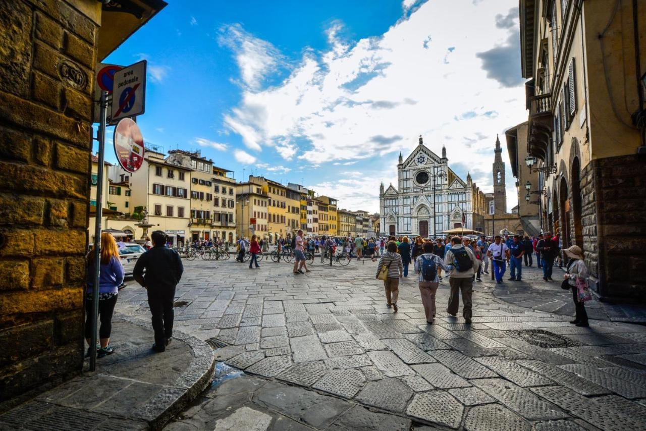 Historic Center Palace - Huge 4 Bedrooms Santa Croce - By Likehomeflorence Florença
