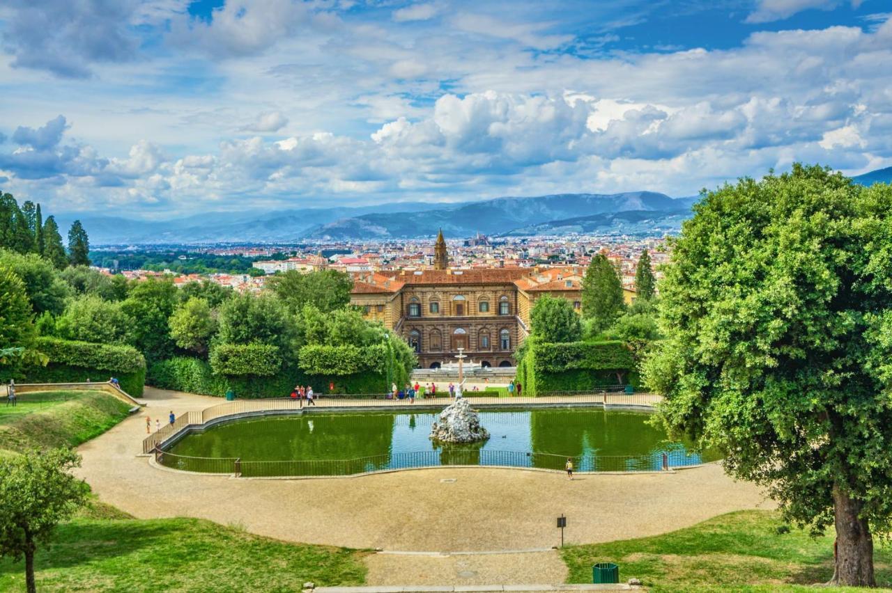 Apartamento Historic Center Palace - Huge 4 Bedrooms Santa Croce - By Likehomeflorence Florença