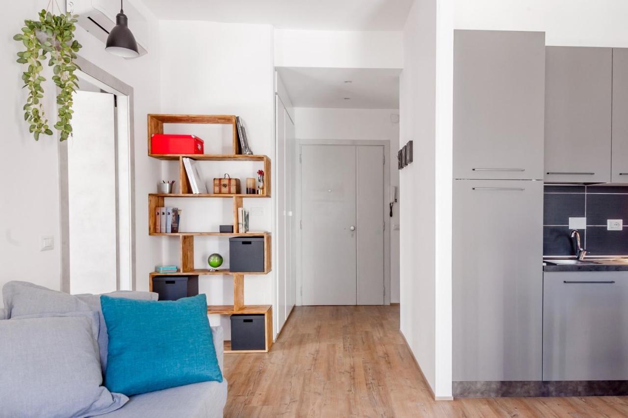 Open The Classic Wooden Shutters At A Cozy Nest Appartement Florence