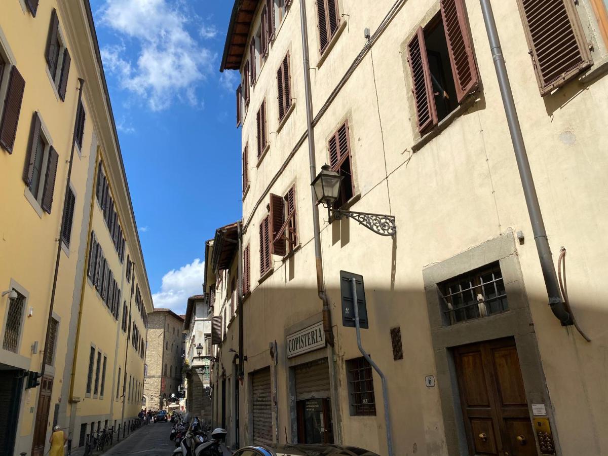 Nice & Roomy Behind The Uffizi Museum Appartement