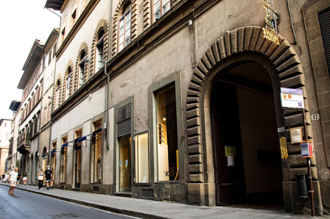 Studio In Tornabuoni Within A Renaissance Building * Florença