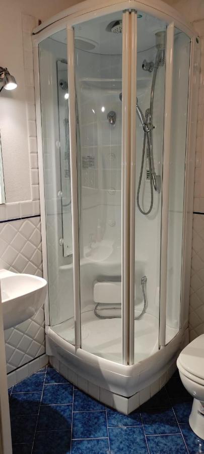 Guest house Top Position In *