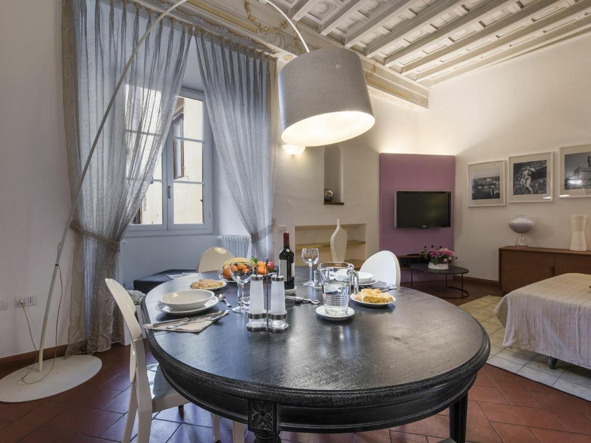 Apartment Palazzo Terme By Halldis Florenz